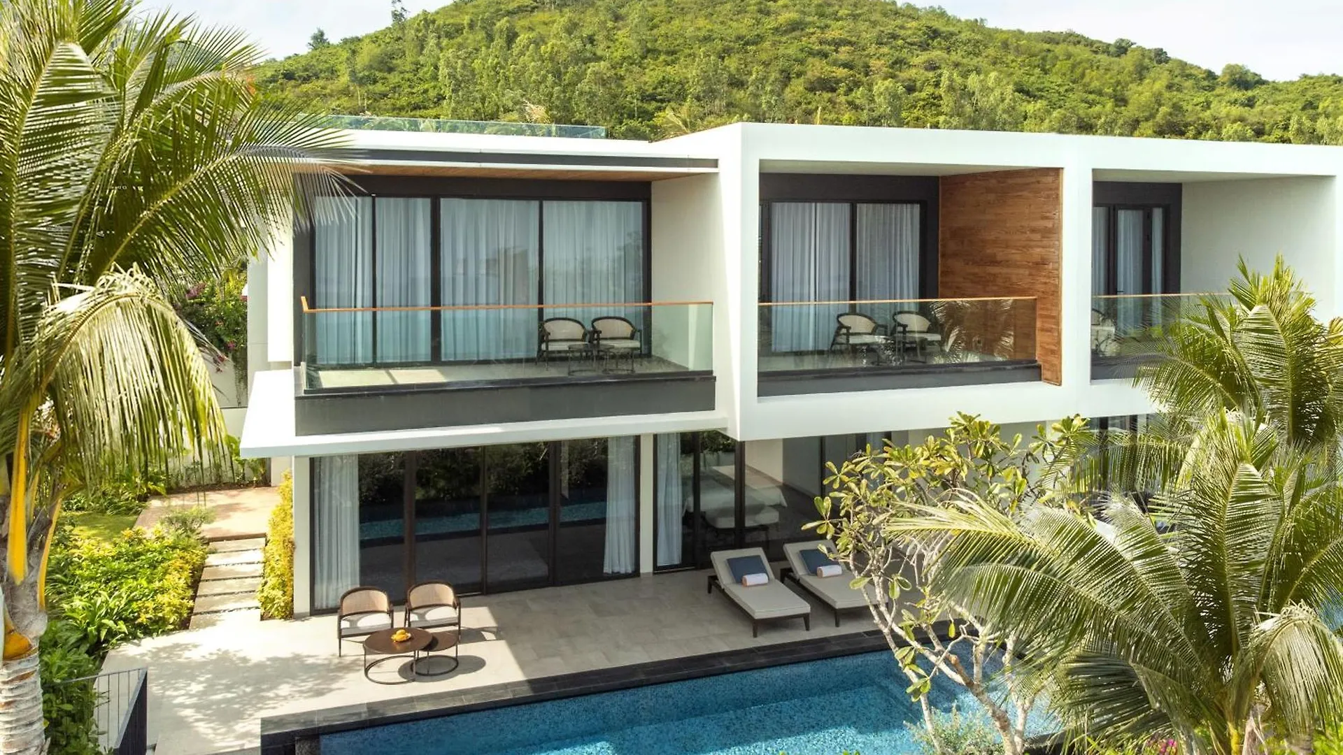 Villa Le Corail, A Gran Melia Hotel Nha Trang 5*,  Vietnam
