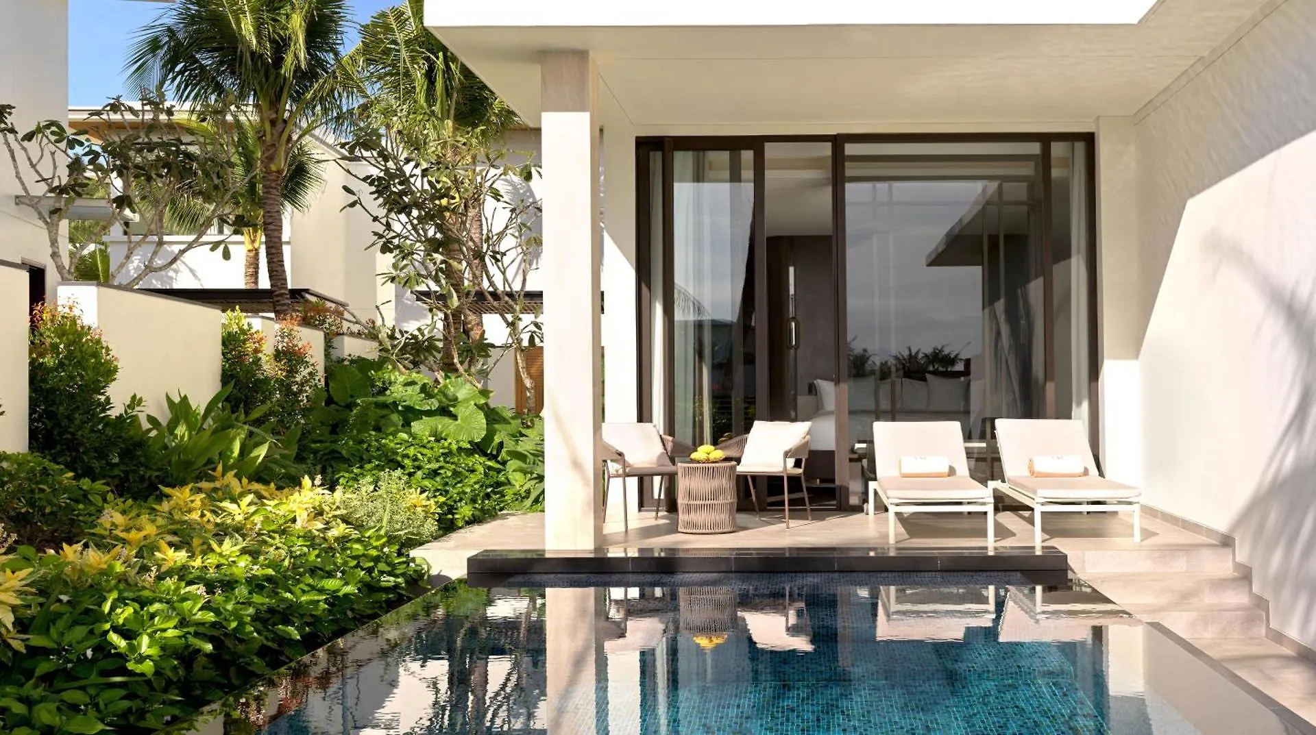 Villa Le Corail, A Gran Melia Hotel Nha Trang Resort